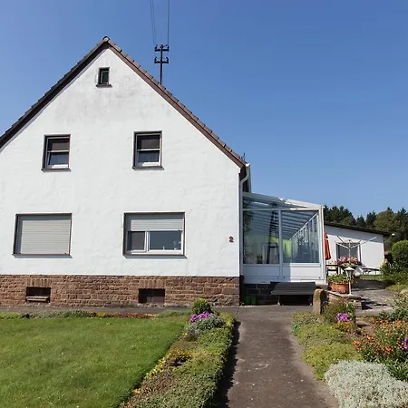 Quiet Farmhouse On Working Farm In Meisburg * Meisburg